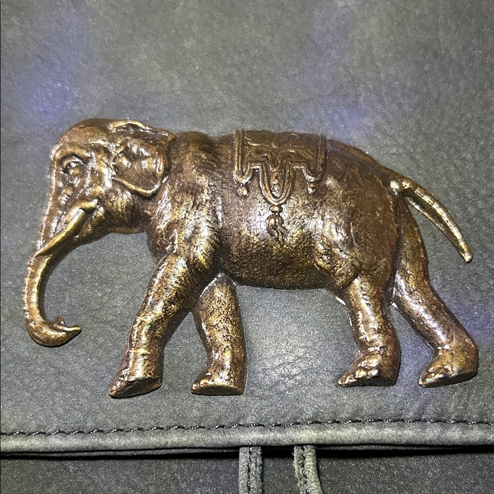 Deep Forrest Green Eddera Leather Elephant Embellished Bag Purse - Picture 9 of 12